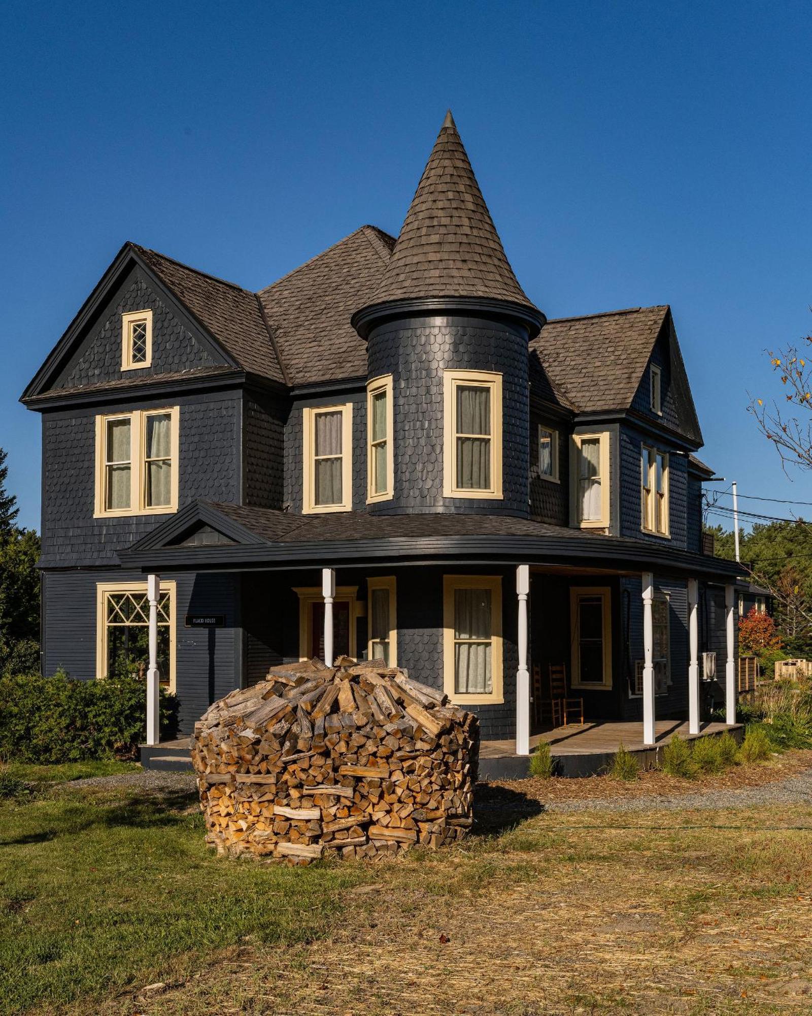 Eastwind Hotel Lake Placid Exterior photo