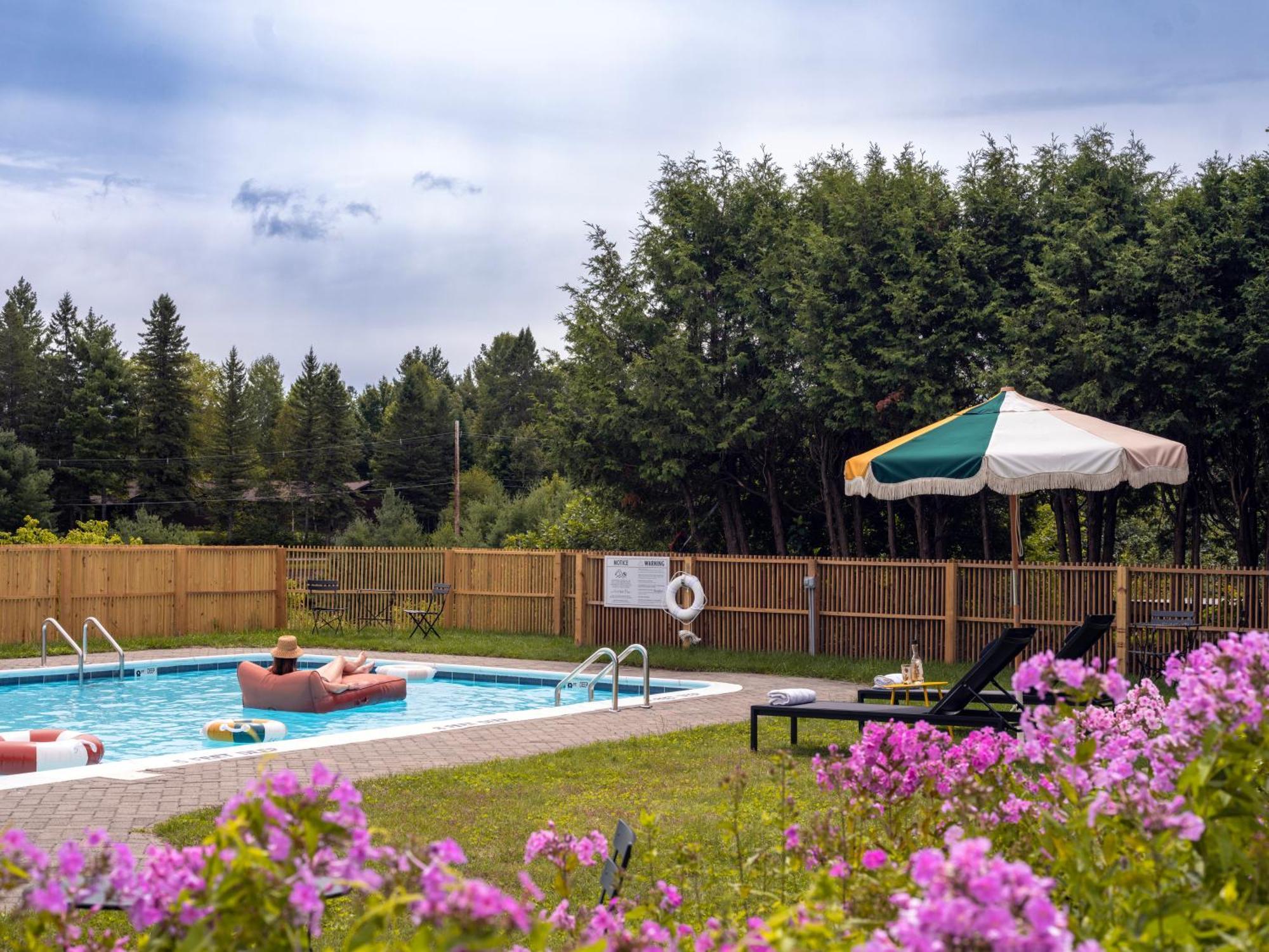 Eastwind Hotel Lake Placid Exterior photo